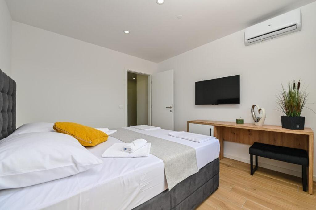 Boutique Hotel Ivy'Z Novalja Ngoại thất bức ảnh
