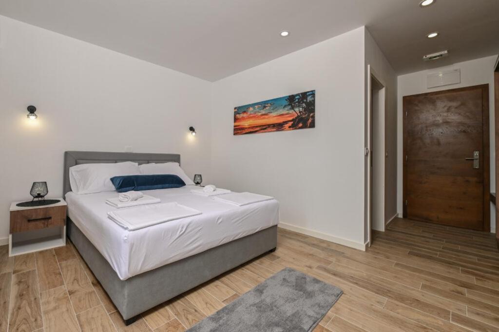 Boutique Hotel Ivy'Z Novalja Ngoại thất bức ảnh