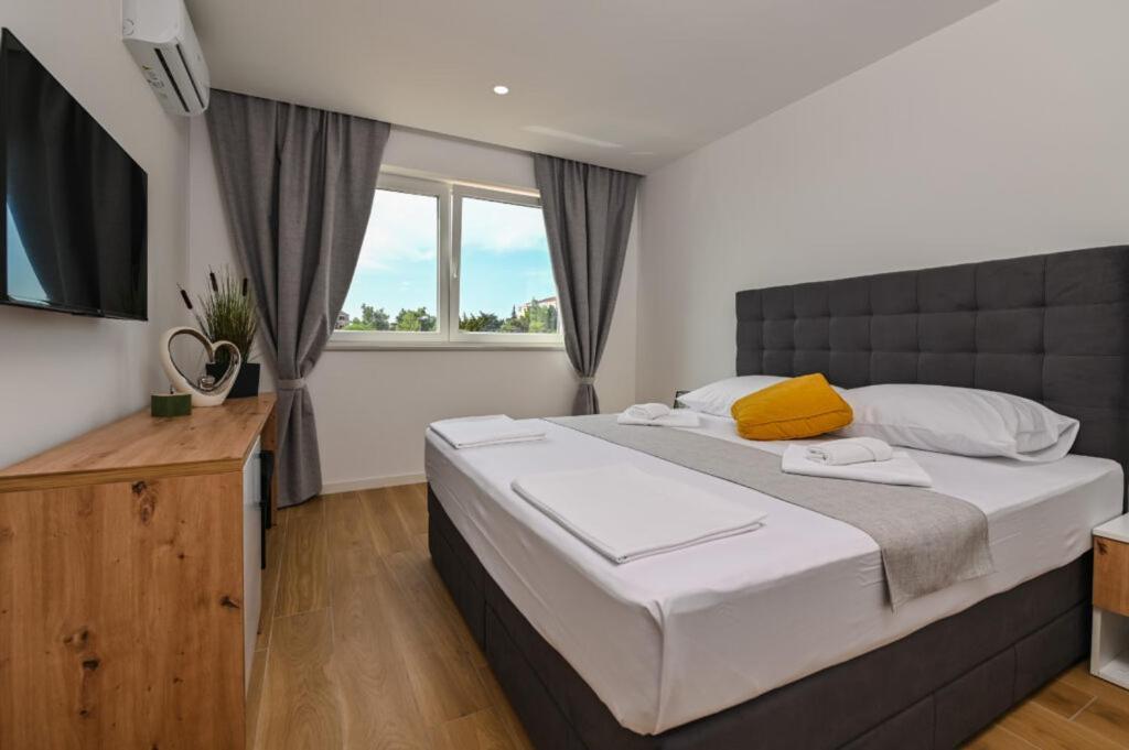 Boutique Hotel Ivy'Z Novalja Ngoại thất bức ảnh