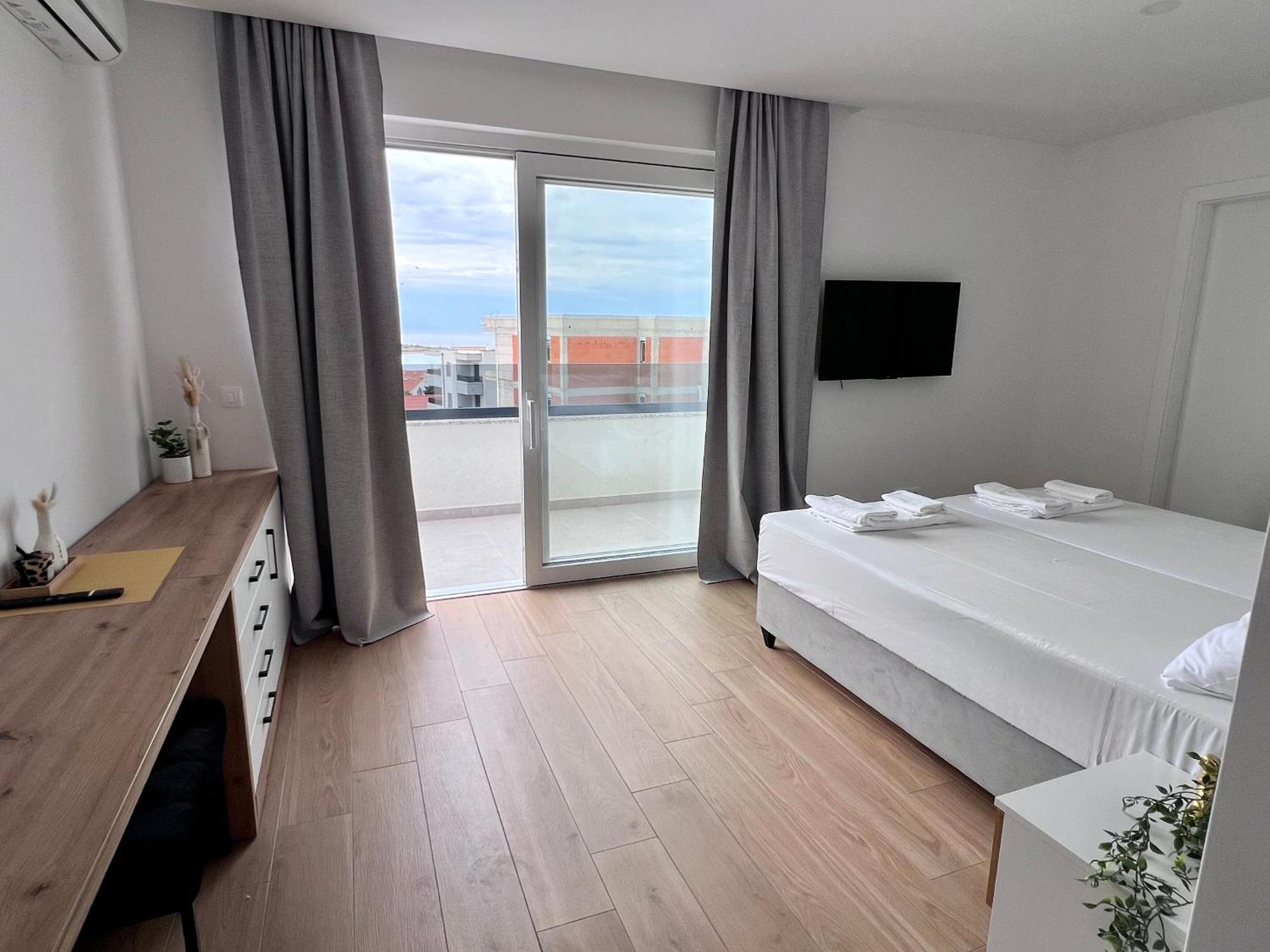 Boutique Hotel Ivy'Z Novalja Ngoại thất bức ảnh