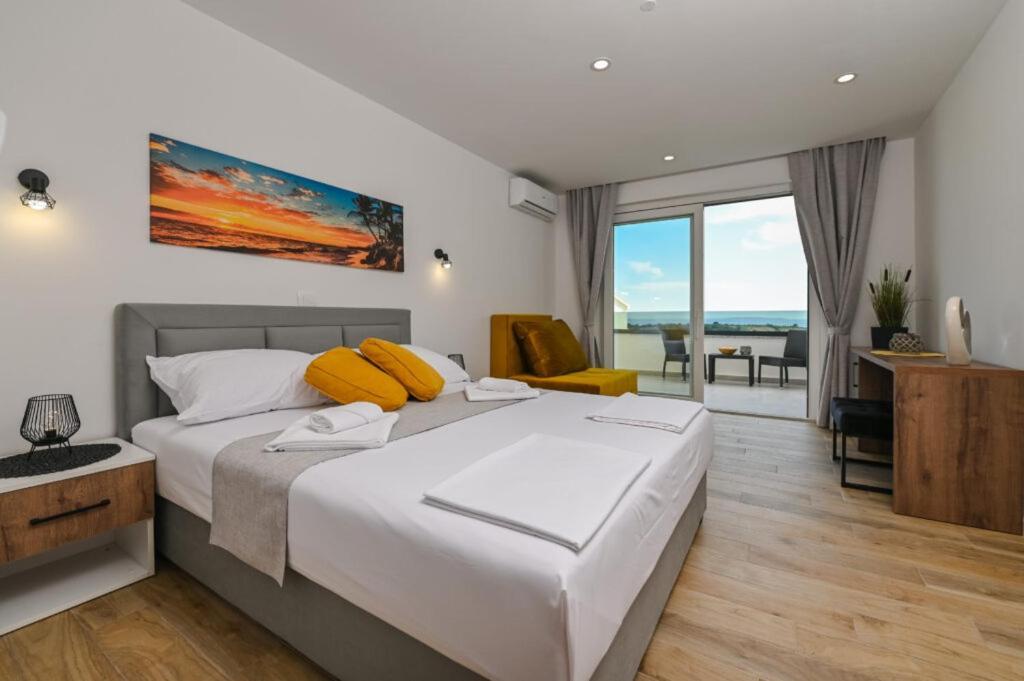 Boutique Hotel Ivy'Z Novalja Ngoại thất bức ảnh