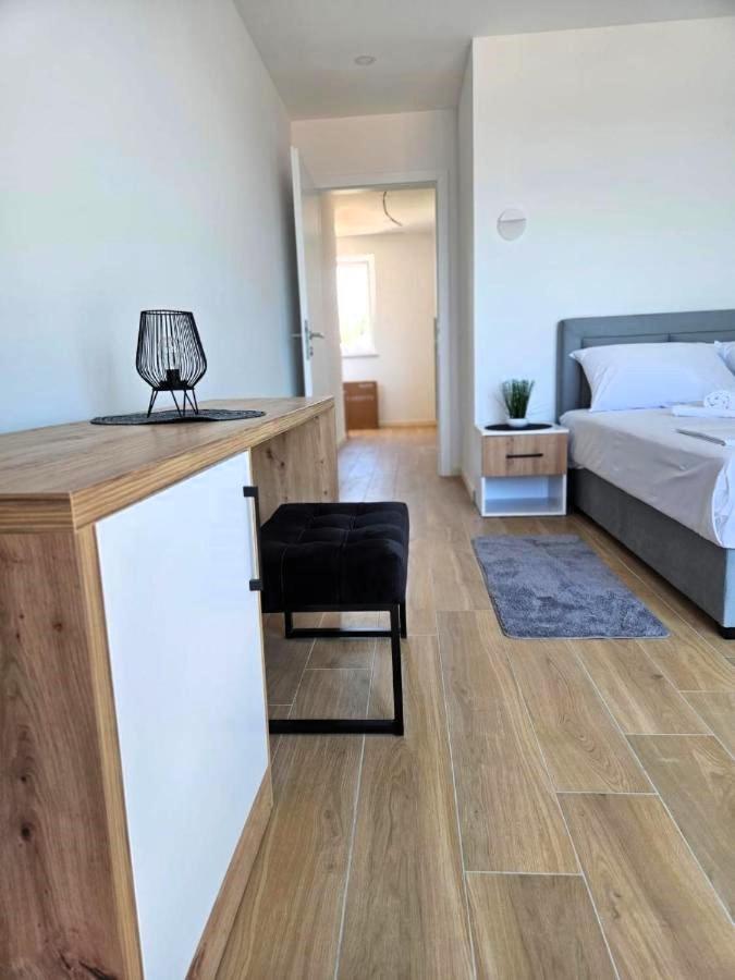 Boutique Hotel Ivy'Z Novalja Ngoại thất bức ảnh